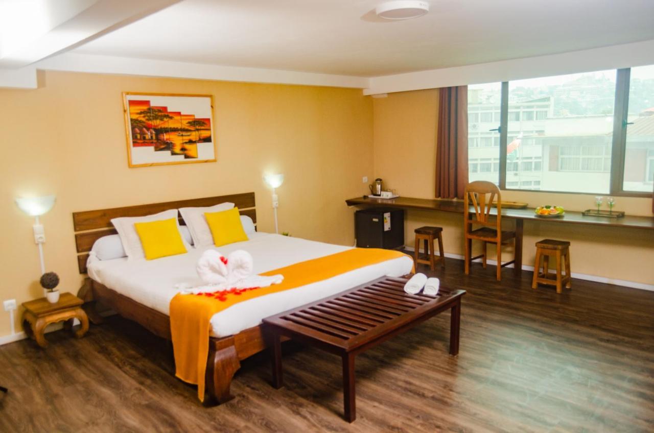 Hotel Le Pousse Pousse アンタナナリボ エクステリア 写真