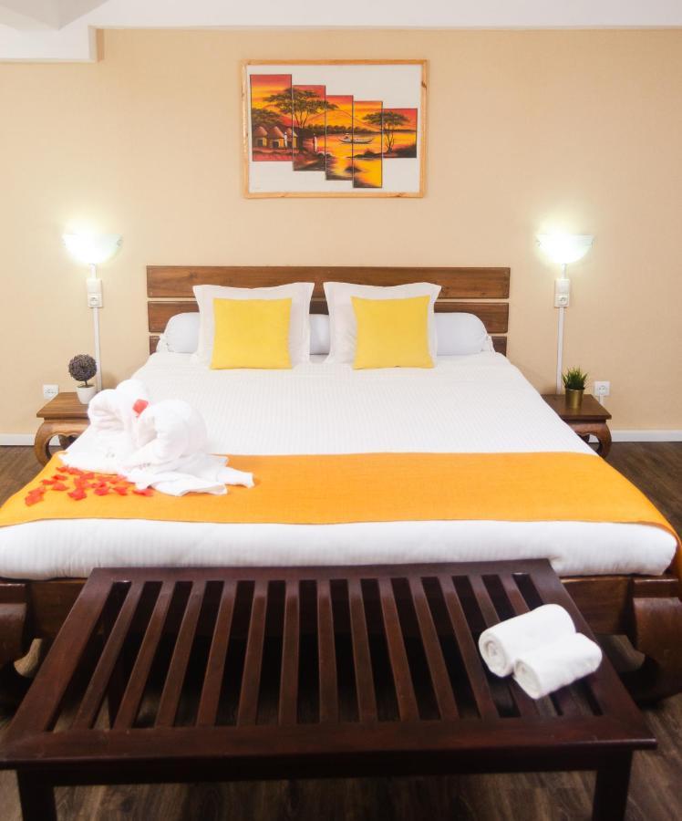 Hotel Le Pousse Pousse アンタナナリボ エクステリア 写真
