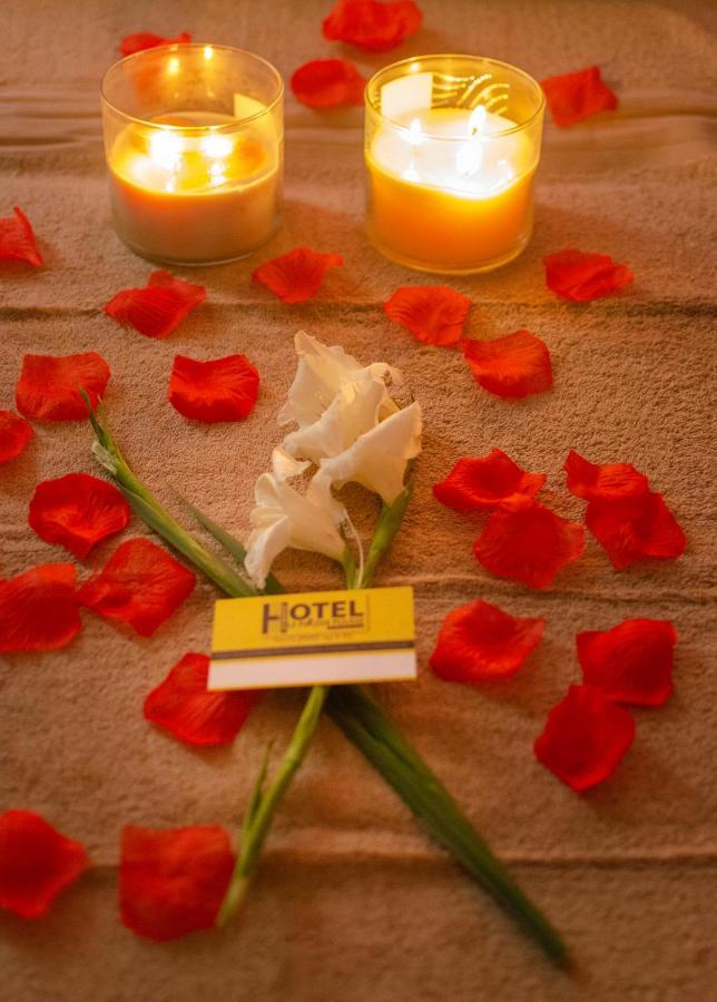 Hotel Le Pousse Pousse アンタナナリボ エクステリア 写真