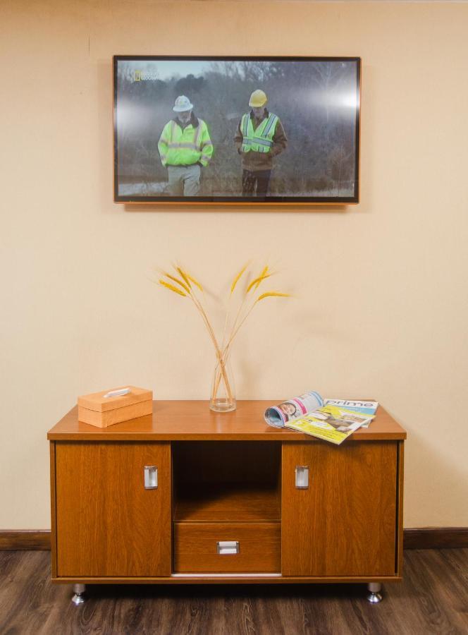 Hotel Le Pousse Pousse アンタナナリボ エクステリア 写真