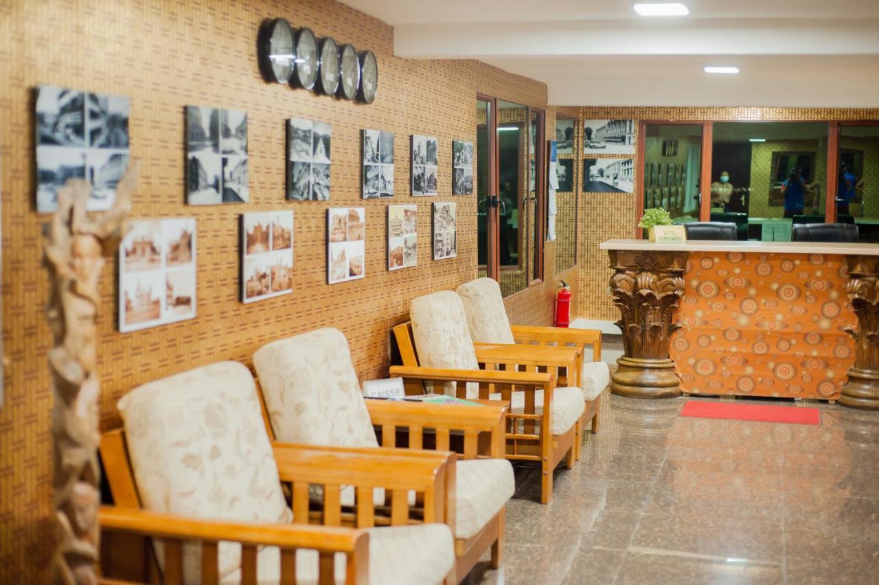 Hotel Le Pousse Pousse アンタナナリボ エクステリア 写真