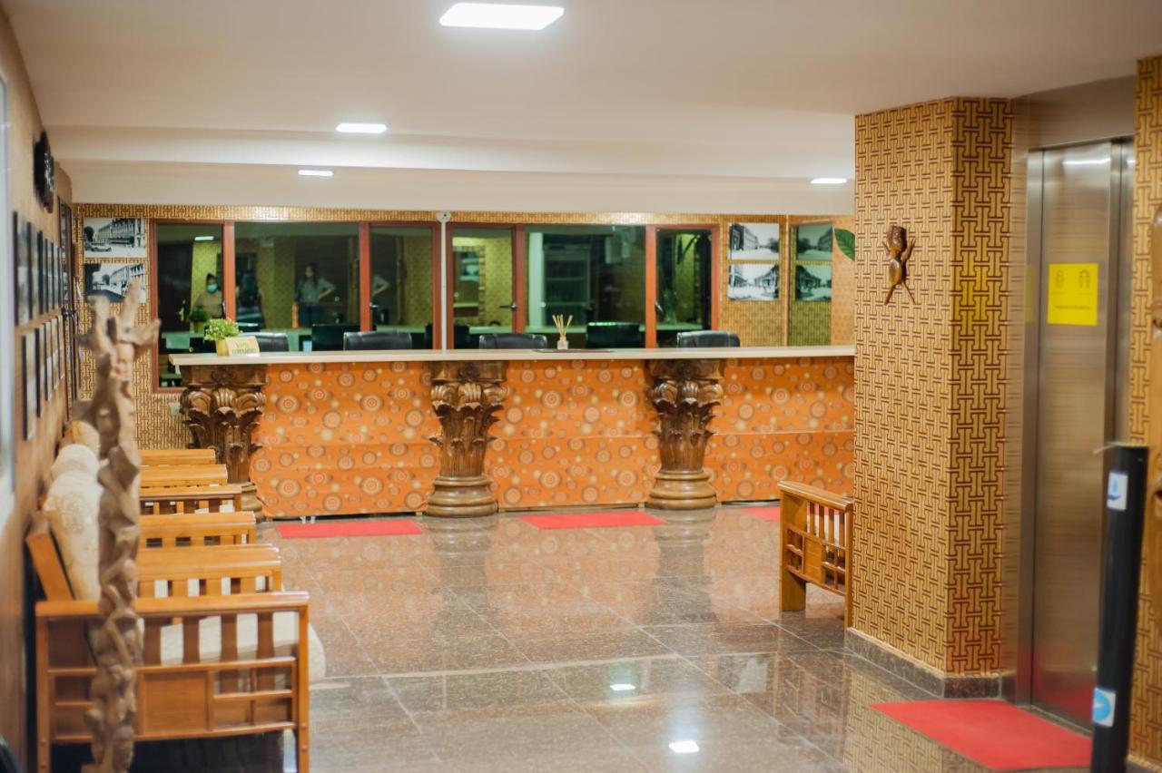 Hotel Le Pousse Pousse アンタナナリボ エクステリア 写真